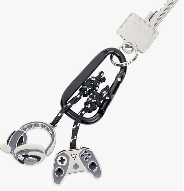 Troika Gaming Carabiner