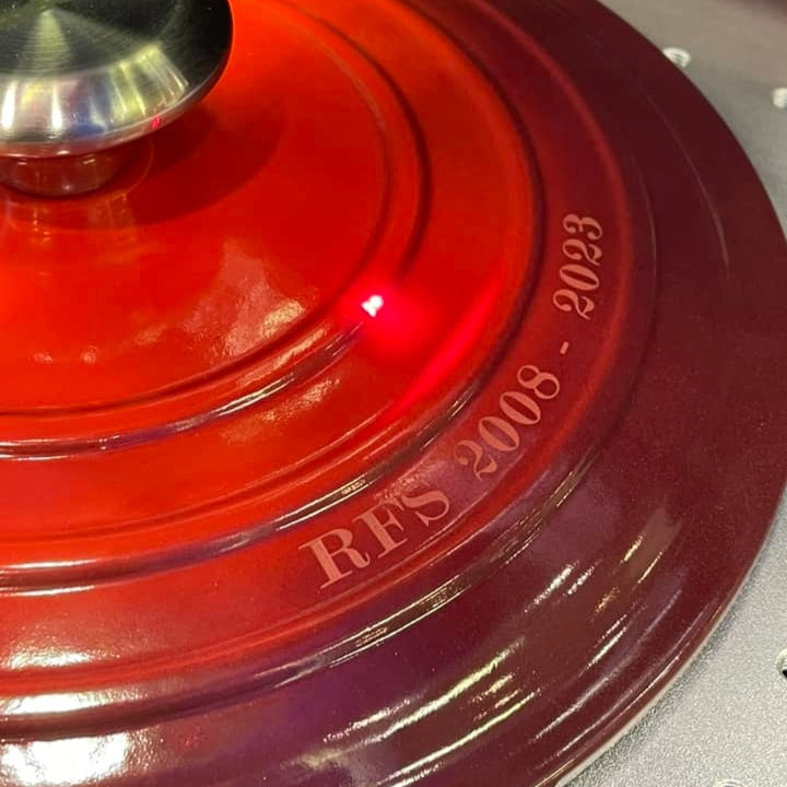 Engraved cooking pot