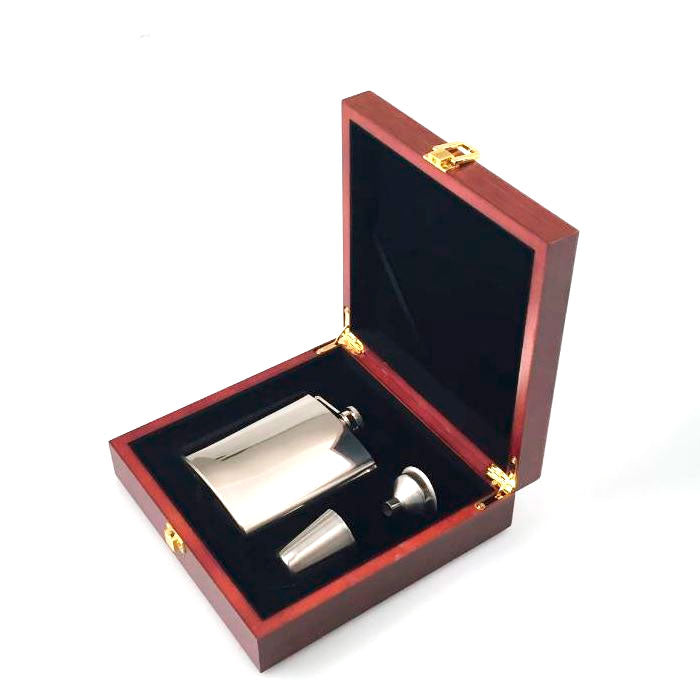 HIGH POLISHED STAINLESS STEEL HIPFLASK - BOXED