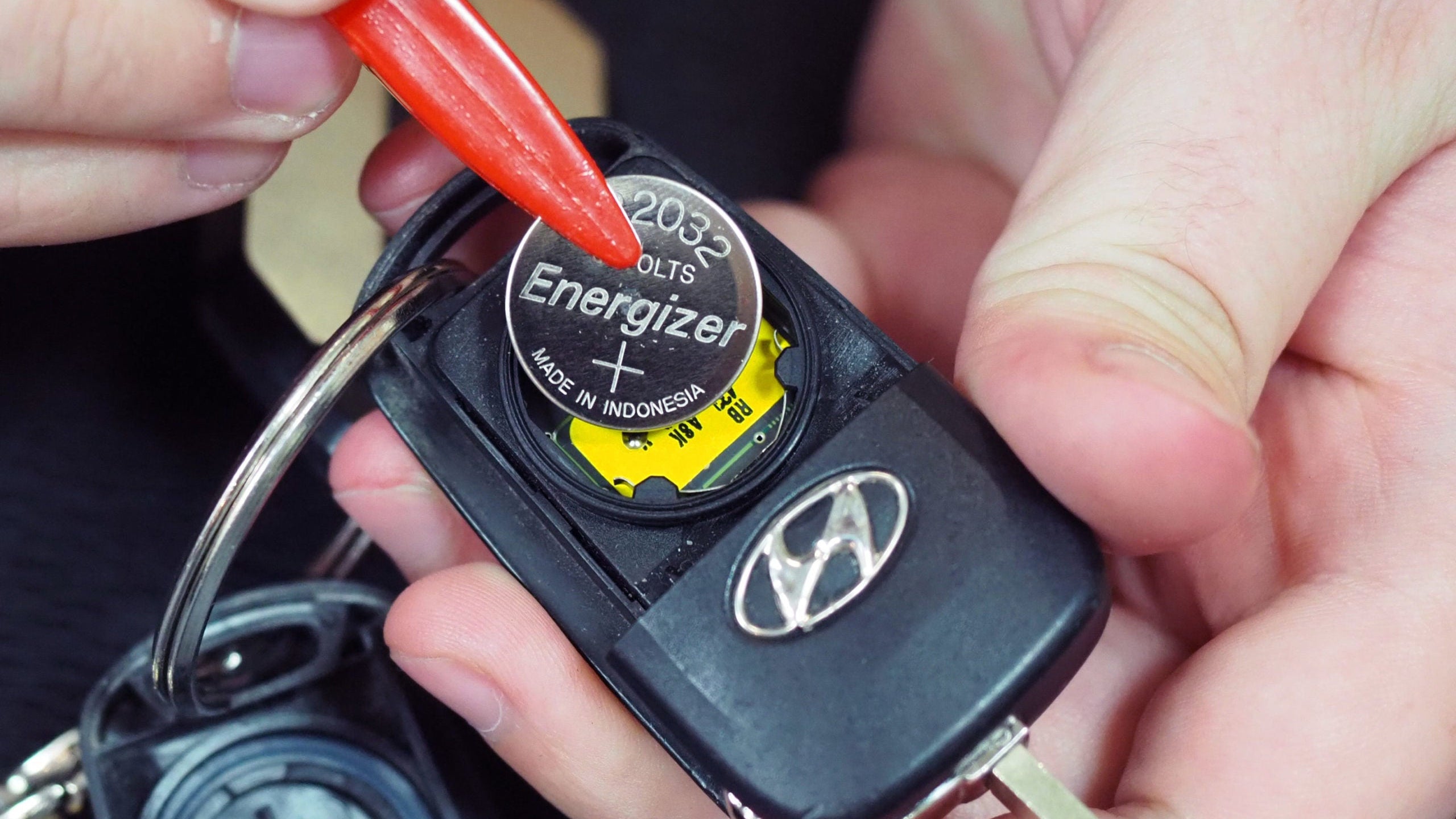 energizer battery replacement in car keys