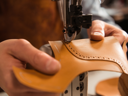 Mister Mint - We repair Shoes, Bags and Key cutting, Lock repairing