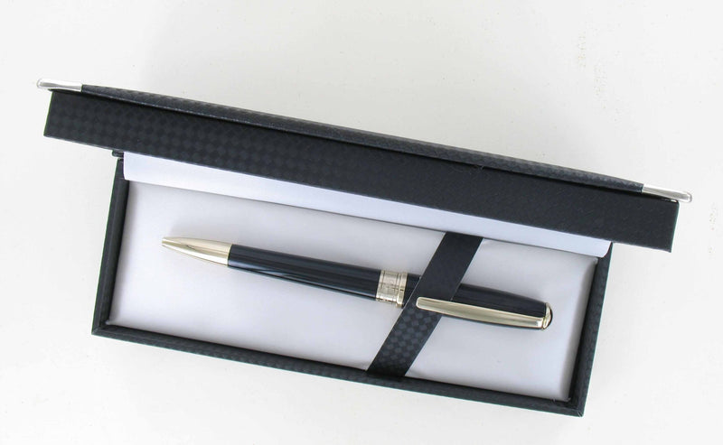 Classic Black and Gold Pen 3
